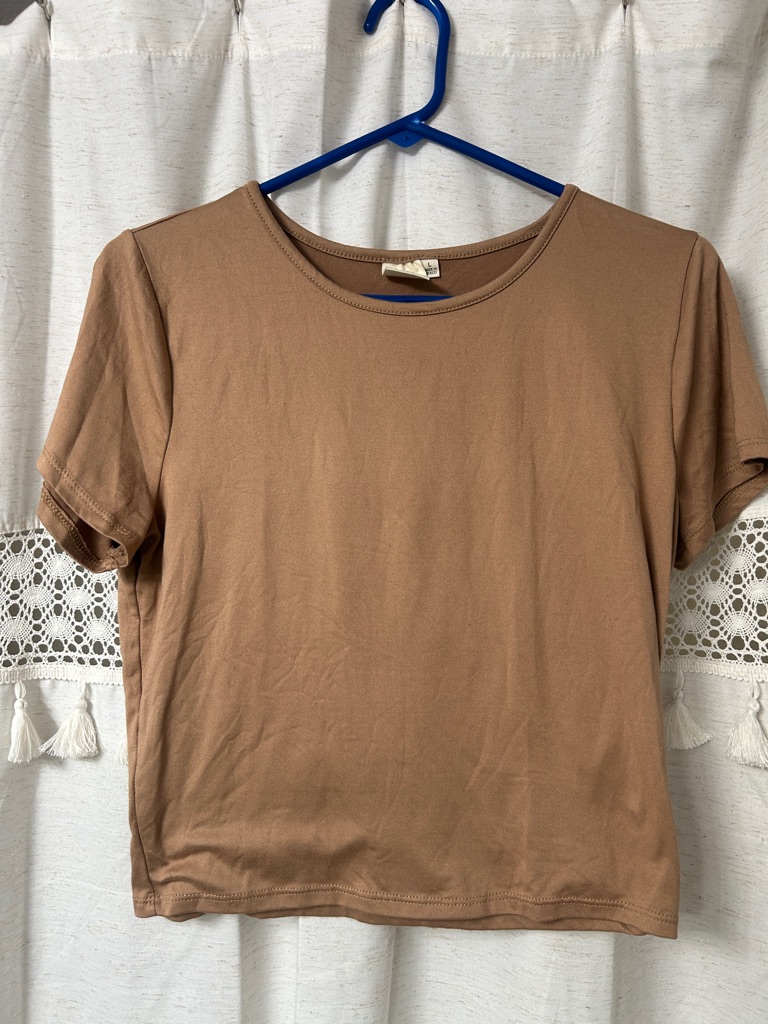 Women's Short Sleeve Crewneck Tee In Warm Tan